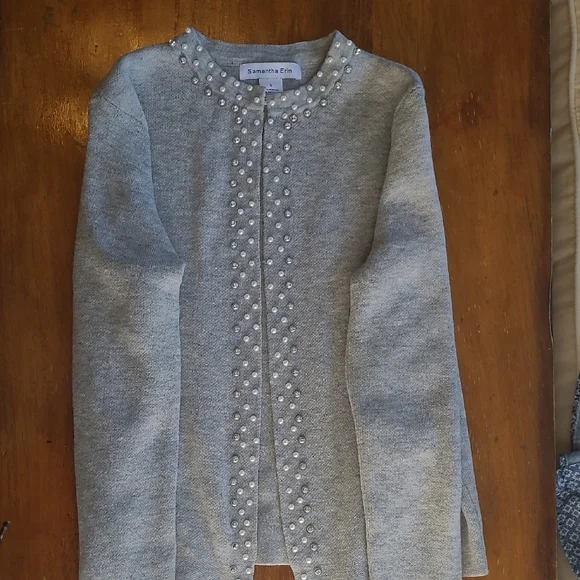 Chic Gray Pearl-Embellished Cardigan - Picture 7 of 12